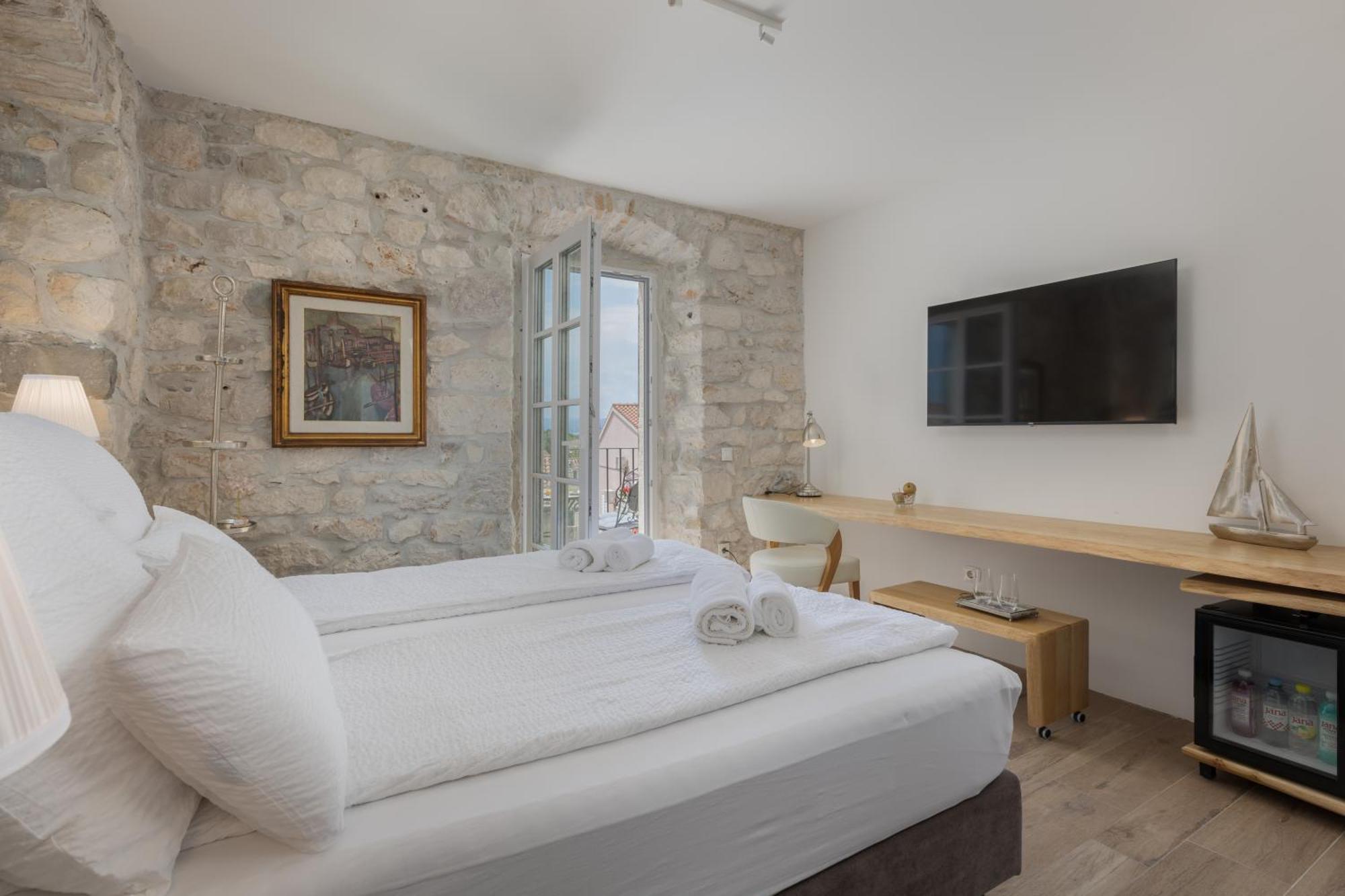 New - Casa Columba - 4 Star Design Boutique Hotel With Outdoor Pool & Private Garden (Adults Only) Makarska Bagian luar foto